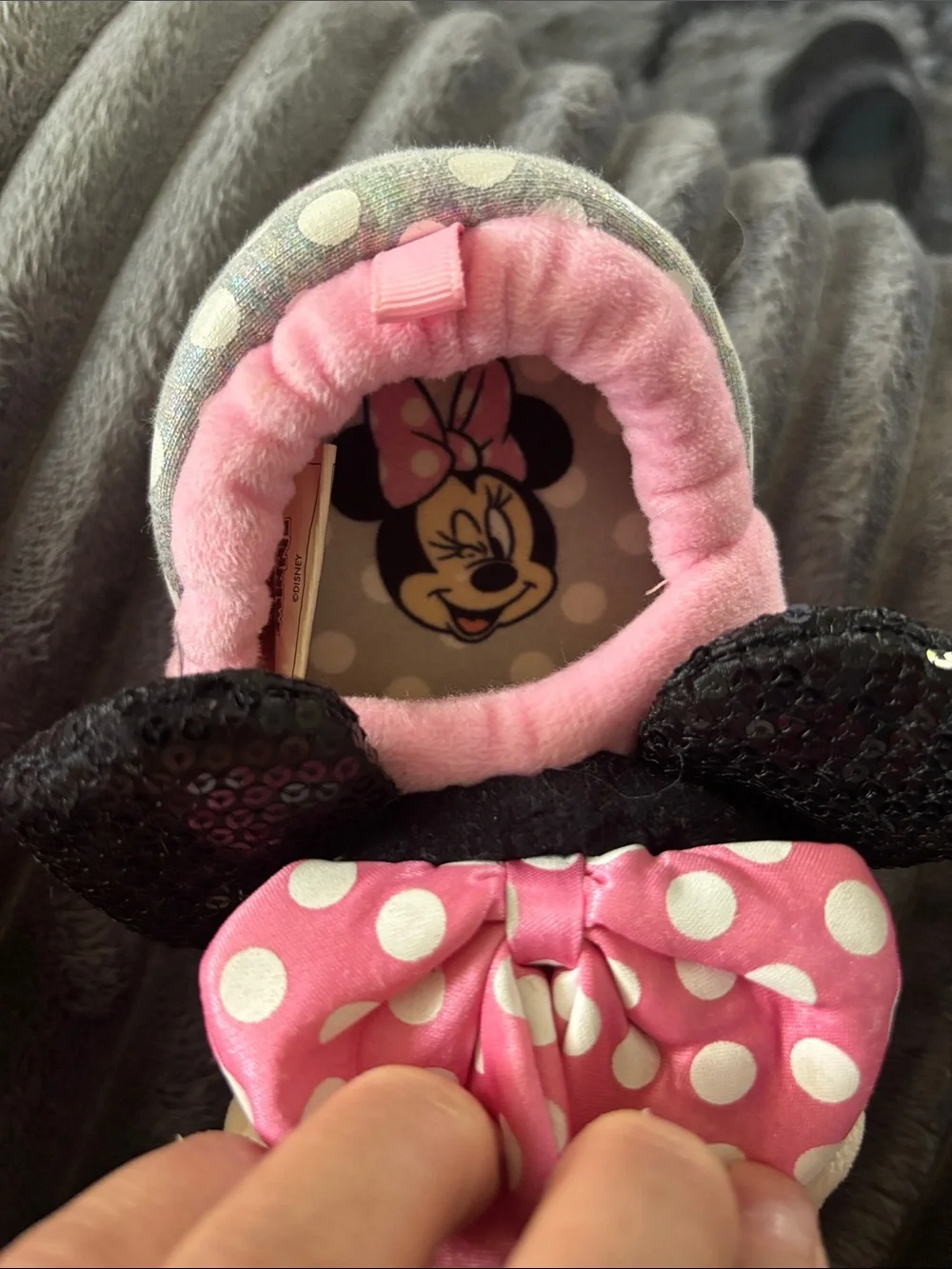 Disney Minnie Mouse Kids Plush Slippers - Pink and Black